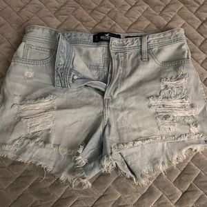 no stains, supper cute, pretty short